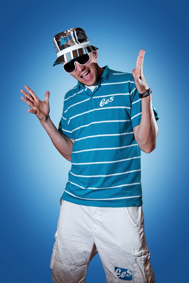 KHETAMA with INUSA DAWUDA feat. EES